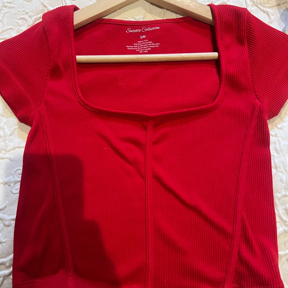 Red Ribbed Women's Top